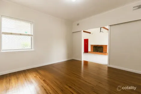 Property photo of 1 Montgomery Crescent Taree NSW 2430