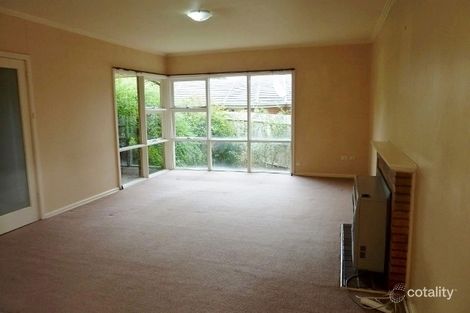 Property photo of 13 Kwinana Street Glen Waverley VIC 3150