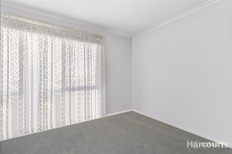 Property photo of 8 Fitzgerald Road Hallam VIC 3803