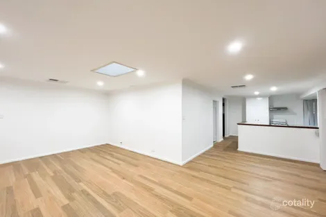 9 Salix Way, Forrestfield, WA 6058