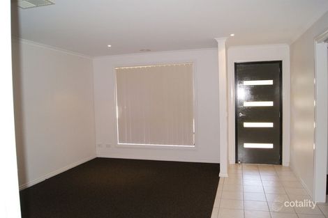 Property photo of 23 Dillagar Place Springdale Heights NSW 2641