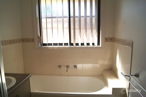 Property photo of 23 Dillagar Place Springdale Heights NSW 2641