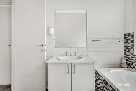 2a Heath St, Pascoe Vale, VIC 3044