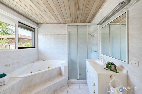 Property photo of 2 Maltby Circuit Wanniassa ACT 2903