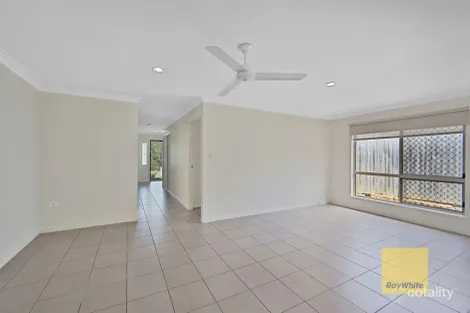 Property photo of 21 Green Avenue Branyan QLD 4670