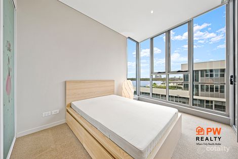 Property photo of 711/3 Foreshore Place Wentworth Point NSW 2127