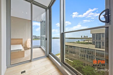 Property photo of 711/3 Foreshore Place Wentworth Point NSW 2127