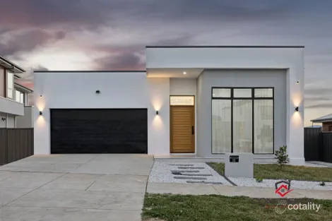 25 Norma Tullo St, Whitlam, ACT 2615