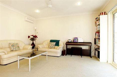 Property photo of 14 Berkshire Place Springfield Lakes QLD 4300