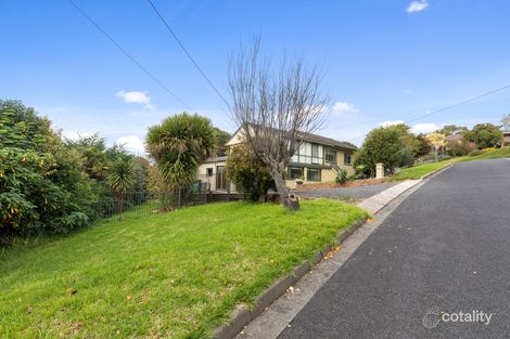 Property photo of 36 Lake Terrace East Mount Gambier SA 5290