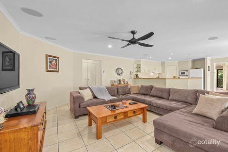 Property photo of 16 Marlborough Place Carindale QLD 4152