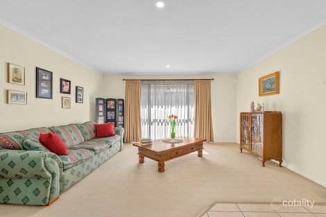 Property photo of 16 Marlborough Place Carindale QLD 4152
