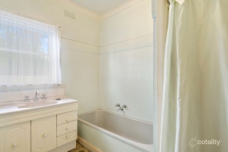 Property photo of 14 Hunter Street Golden Square VIC 3555
