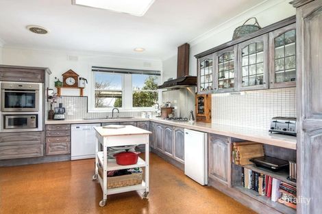 Property photo of 17 Naples Street Box Hill South VIC 3128
