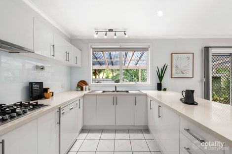 Property photo of 16 Windella Quadrant Doncaster VIC 3108