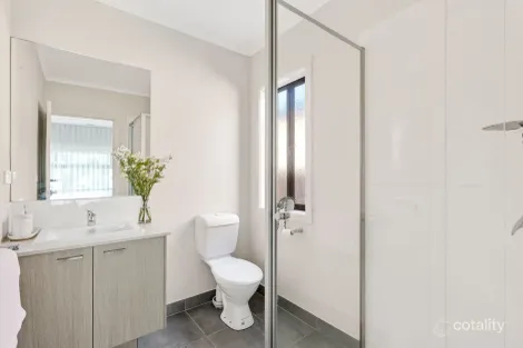 Property photo of 67 Element Circuit Armstrong Creek VIC 3217