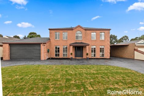Property photo of 24 Thurmand Court Roxburgh Park VIC 3064