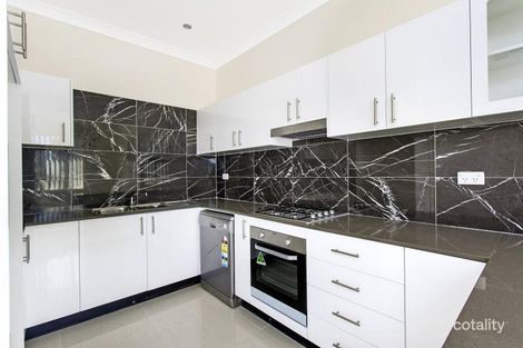 Property photo of 5/25 Tungarra Road Girraween NSW 2145