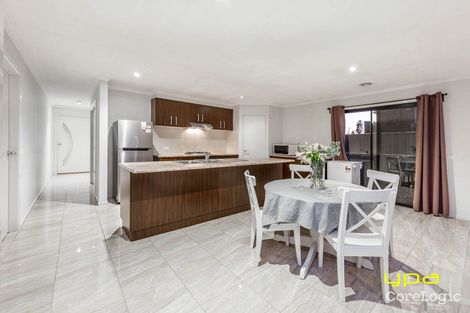 Property photo of 9 Blue Bush Way Cranbourne East VIC 3977