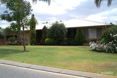 Property photo of 4 Coglan Close Murdoch WA 6150