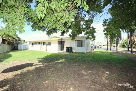 Property photo of 4 Batts Place Emerald QLD 4720