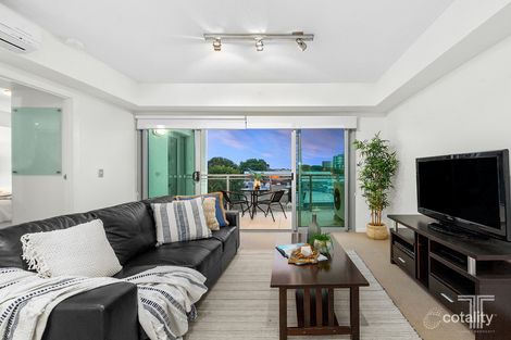 Property photo of 202/185 Redcliffe Parade Redcliffe QLD 4020