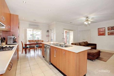 Property photo of 4 Ridgeway Melton West VIC 3337