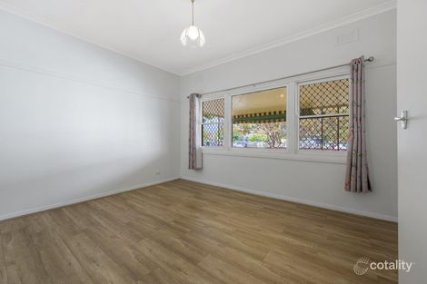 Property photo of 470 Breen Street Lavington NSW 2641