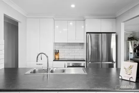 Property photo of 4 Spencer Avenue Deception Bay QLD 4508