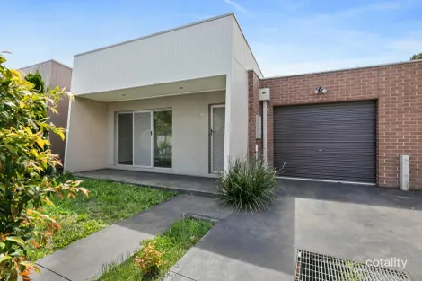 97 Welwyn Pde, Deer Park, VIC 3023