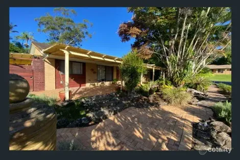 2 Narrogal Ct, Ocean Shores, NSW 2483