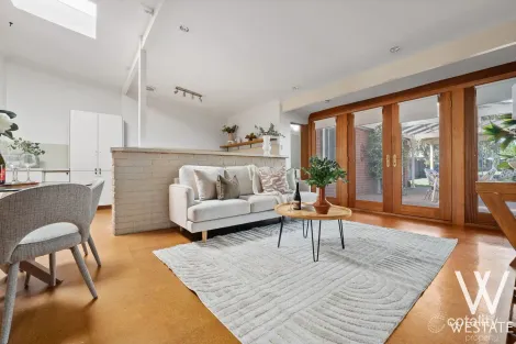 Property photo of 208 Russell Street Bathurst NSW 2795