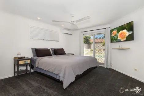 Property photo of 9 Singleton Court Helensvale QLD 4212