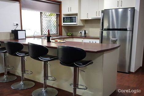 Property photo of 4 Design Place Highland Park QLD 4211