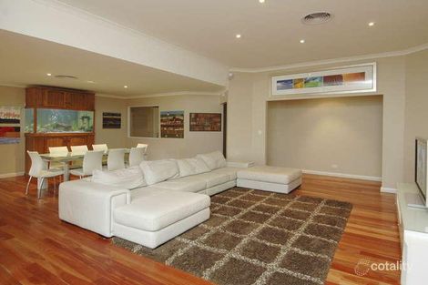 Property photo of 13 Chesham Mews Canning Vale WA 6155