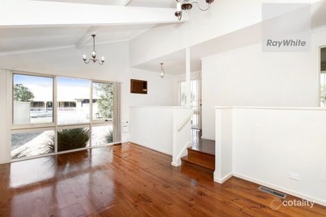 Property photo of 4 Chisholm Close Gladstone Park VIC 3043