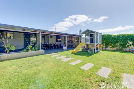 Property photo of 50 Hartland Way Warnbro WA 6169