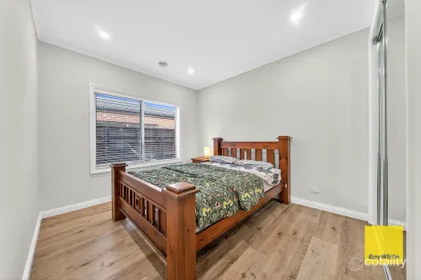 Property photo of 21 Nankeen Way Tarneit VIC 3029