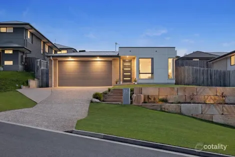 15 Allington Cct, Maudsland, QLD 4210