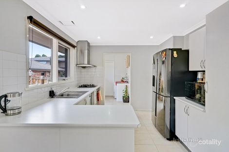 Property photo of 1/322 Waverley Road Mount Waverley VIC 3149