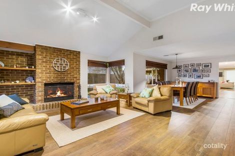 Property photo of 77 Mantung Crescent Rowville VIC 3178