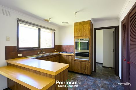 Property photo of 7 Stephens Close Endeavour Hills VIC 3802