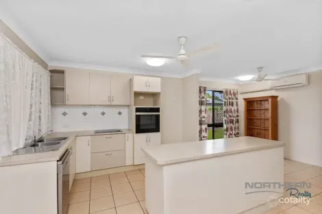 Property photo of 2/2 Brindole Court Kelso QLD 4815