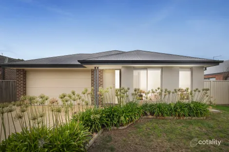 Property photo of 8 Dianella Way Romsey VIC 3434