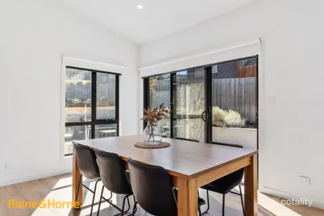 Property photo of 18 Reeves Crescent Kingston TAS 7050