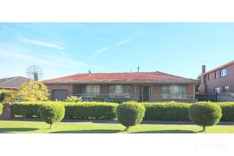 33 Ambleside Rd, Greenvale, VIC 3059