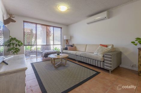 2/32 Sackville Tce, Scarborough, WA 6019