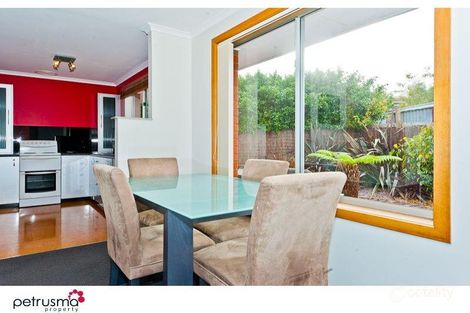 Property photo of 2/7 East Crescent Midway Point TAS 7171