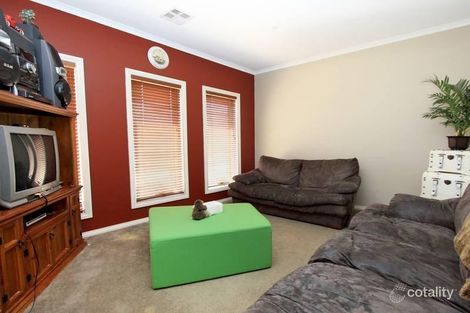 Property photo of 4 Stallion Court Truganina VIC 3029