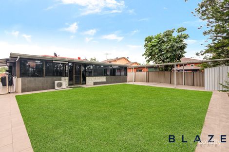 Property photo of 10 Napier Place Bossley Park NSW 2176
